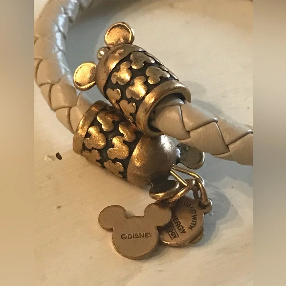 Alex and Ani Disney Stores MICKEY LEATHER WRAP Vintage 66